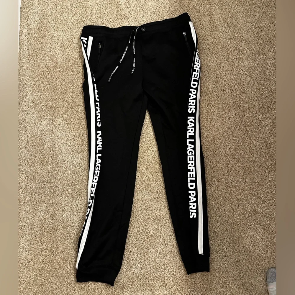 Like New! $110 Karl Lagerfeld Paris Black Joggers with White Stripes sz L - Picture 10 of 15